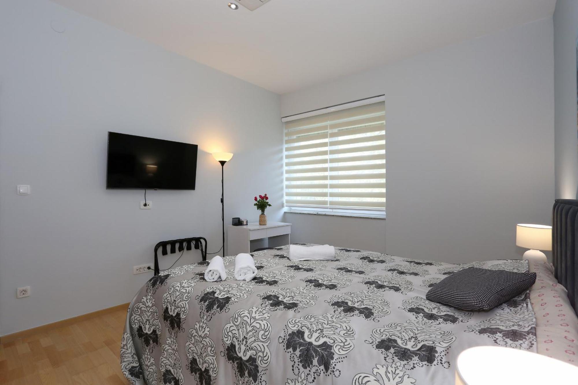 Apartment Ksenija Zadar Buitenkant foto